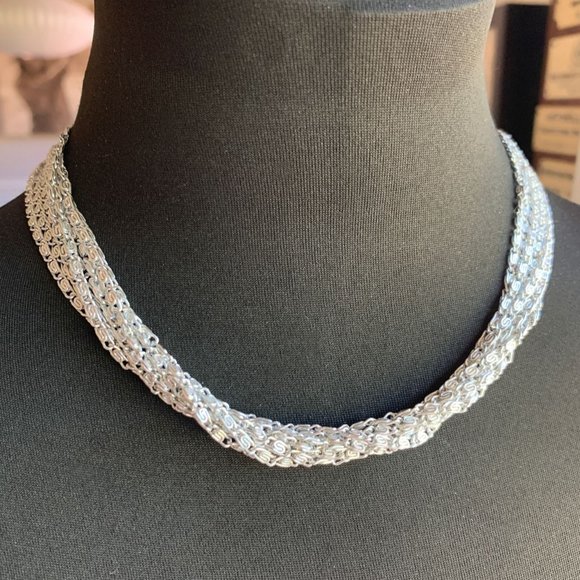 Sarah Coventry Silver Necklace - Picture 2 of 5